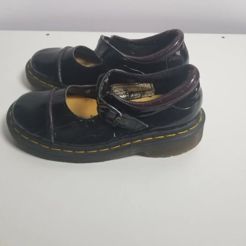 Dr. Martens Maccy Mary Jane Girls Patent Leather Shoes Sz 13-1